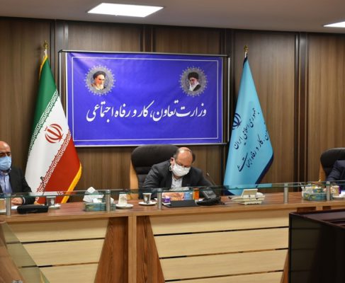 انعقاد تفاهم نامه فراکسیون کارگری مجلس با وزارت کار/ خبر خوش وزیر برای کارت خرید کارگران